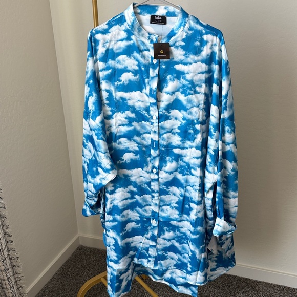 Dressed in LALA Blue Sky Print set in Small - Picture 3 of 3